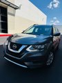 Used 2019 Nissan Rogue SV image 2