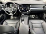 Used 2020 Volvo S60 T5 Momentum image 2