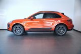 Certified 2024 Porsche Macan image 3