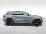 Used 2021 Jeep Grand Cherokee Laredo X image 4