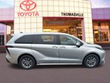 Used 2024 Toyota Sienna LE image 4