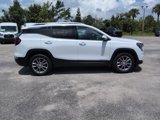 Used 2023 GMC Terrain SLT image 2