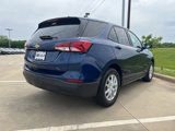 Used 2022 Chevrolet Equinox LS w/ LS Convenience Package image 4