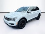 Used 2020 Volkswagen Tiguan SE image 3