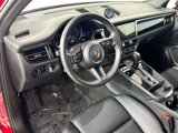 Certified 2025 Porsche Macan image 4