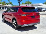 New 2025 Mitsubishi Outlander SE image 3