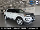 Used 2017 Ford Explorer XLT image 2