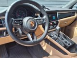 Certified 2022 Porsche Macan image 5