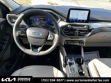 Used 2022 Ford Escape Titanium w/ Class II Trailer Tow Package image 3