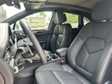 Certified 2024 Porsche Macan image 5