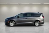 Used 2023 Chrysler Pacifica Touring-L image 6