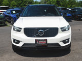 Used 2019 Volvo XC40 T5 R-Design image 2
