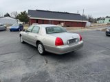 Used 2003 Lincoln Town Car Executive image 5