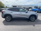 Used 2025 Chevrolet Trax LT image 4