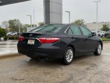 Used 2017 Toyota Camry LE image 3