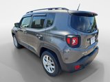 Used 2018 Jeep Renegade Latitude w/ Cold Weather Group image 4