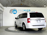 Used 2016 Chrysler Town & Country Touring w/ Driver Convenience Group image 4