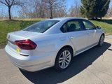 Used 2019 Volkswagen Passat 2.0T Wolfsburg image 3