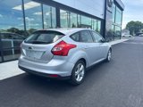 Used 2013 Ford Focus SE w/ SE Winter Pkg image 3