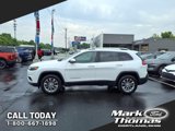 Used 2019 Jeep Cherokee Latitude Plus w/ Comfort/Convenience Group image 2