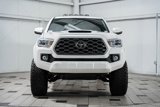 Used 2022 Toyota Tacoma TRD Sport image 2