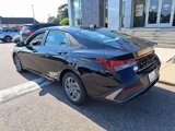 Used 2024 Hyundai Elantra SEL image 4
