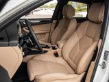 Certified 2025 Porsche Macan image 5