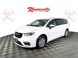 Used 2023 Chrysler Pacifica Touring-L image 3