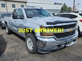 Used 2017 Chevrolet Silverado 1500 LT w/ Trailering Package image 3