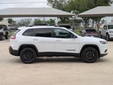 Used 2023 Jeep Cherokee Altitude Lux image 2