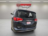 Used 2020 Chrysler Pacifica Touring-L image 6