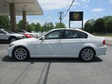 Used 2010 BMW 328i Sedan w/ Premium Pkg image 3