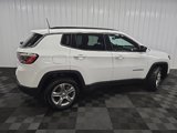 Used 2024 Jeep Compass Latitude w/ Convenience Group image 3