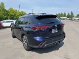 Used 2022 Toyota Highlander XLE image 5