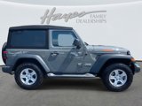 Used 2018 Jeep Wrangler Sport S image 2