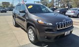 Used 2018 Jeep Cherokee Latitude Plus w/ Trailer Tow Group image 5