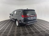 Used 2021 Chrysler Pacifica Touring-L image 5