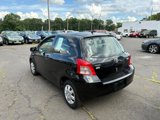 Used 2007 Toyota Yaris 2-Door Hatchback image 3