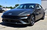 New 2025 Hyundai Elantra Limited image 6