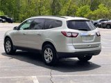 Used 2017 Chevrolet Traverse LT image 5