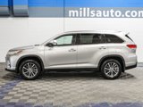 Used 2019 Toyota Highlander AWD V6 image 3