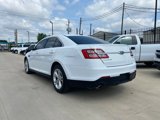 Used 2015 Ford Taurus SE image 5