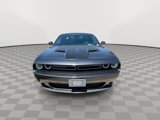 Used 2018 Dodge Challenger SXT image 3