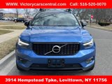 Used 2019 Volvo XC40 T5 R-Design image 2