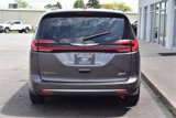 Used 2022 Chrysler Pacifica Touring-L image 5