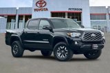 Used 2022 Toyota Tacoma TRD Off-Road image 3