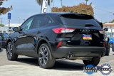 Used 2022 Ford Escape SE w/ SE Sport Appearance Package image 6