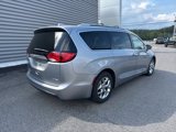 Used 2019 Chrysler Pacifica Limited image 3