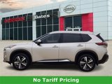 Used 2021 Nissan Rogue Platinum image 3