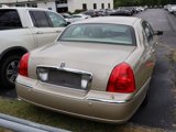 Used 2004 Lincoln Town Car Signature image 5